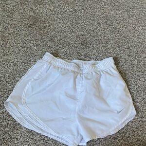 White nike shorts